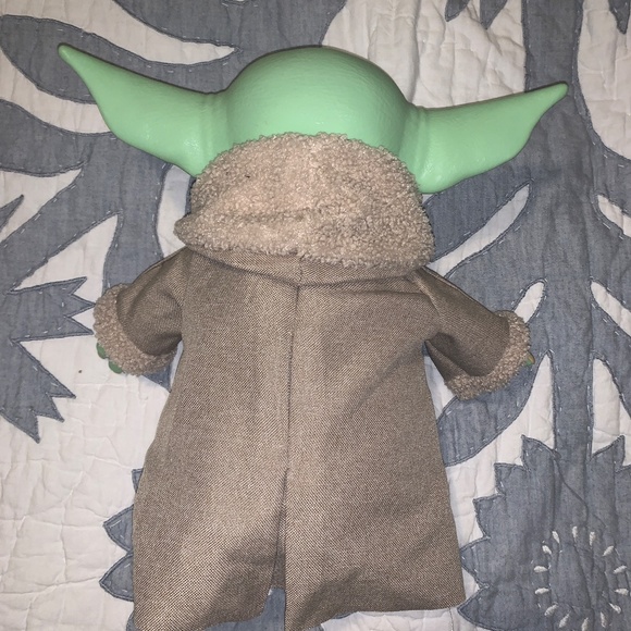 Star Wars Mandalorian The Child 11" Plush Grogu / Baby Yoda Doll from Mattel - Picture 2 of 9